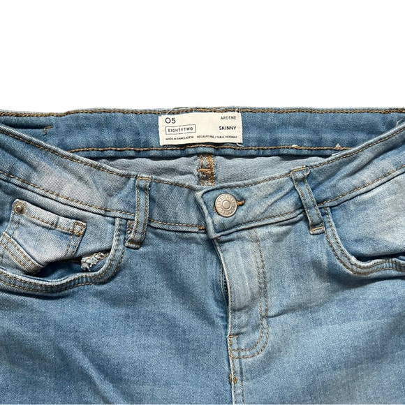 5/25$ ✨ Eighty two regular rise skinny jeans - Picture 3 of 5